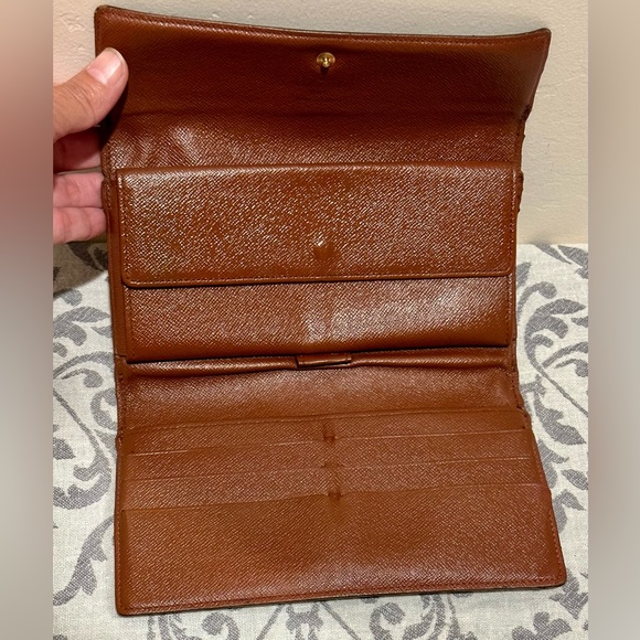 Louis Vuitton Monogram Sarah Wallet - Picture 3 of 7